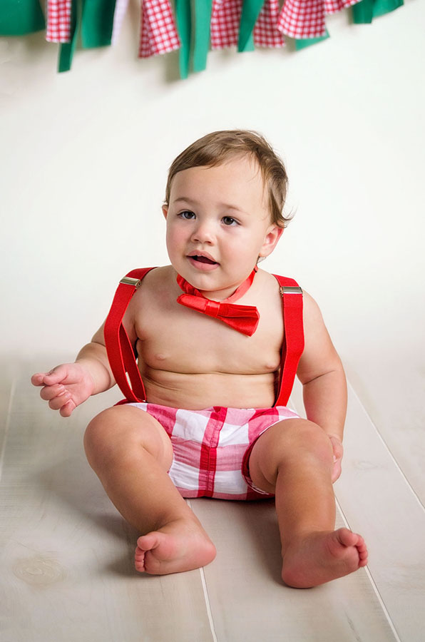 1st-birthday-cake-italian-red-green-white-bow-tie-suspenders-boy- jessie-lee-photography-pompano-beach-florida